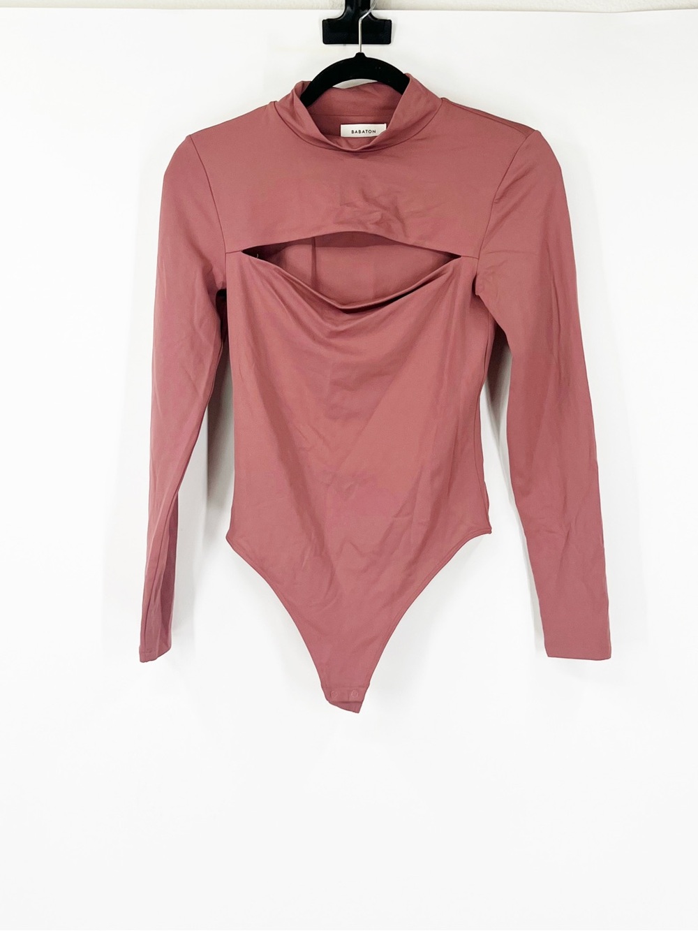 Babaton Aritzia Varo Contour Mock-Neck Cutout Bodysuit